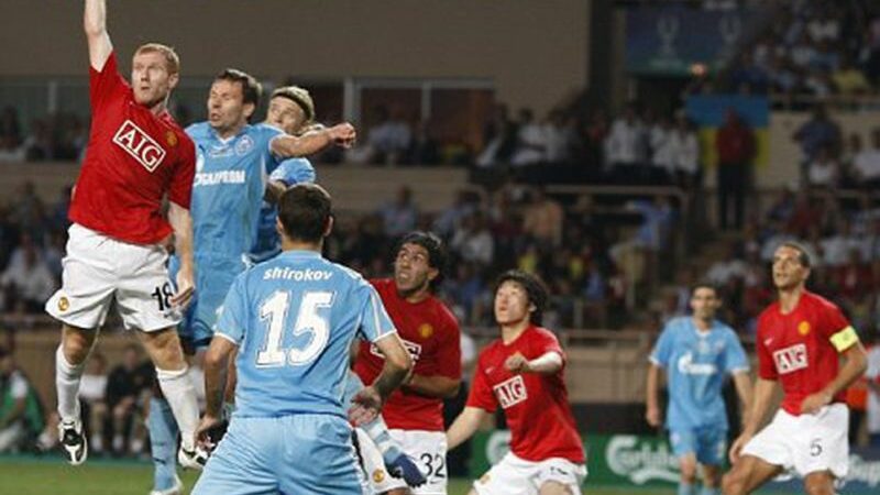 Bóng đá 11 người và những điều luật bạn cần biết